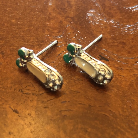 New ballerina shoe stud earrings - Picture 3 of 7